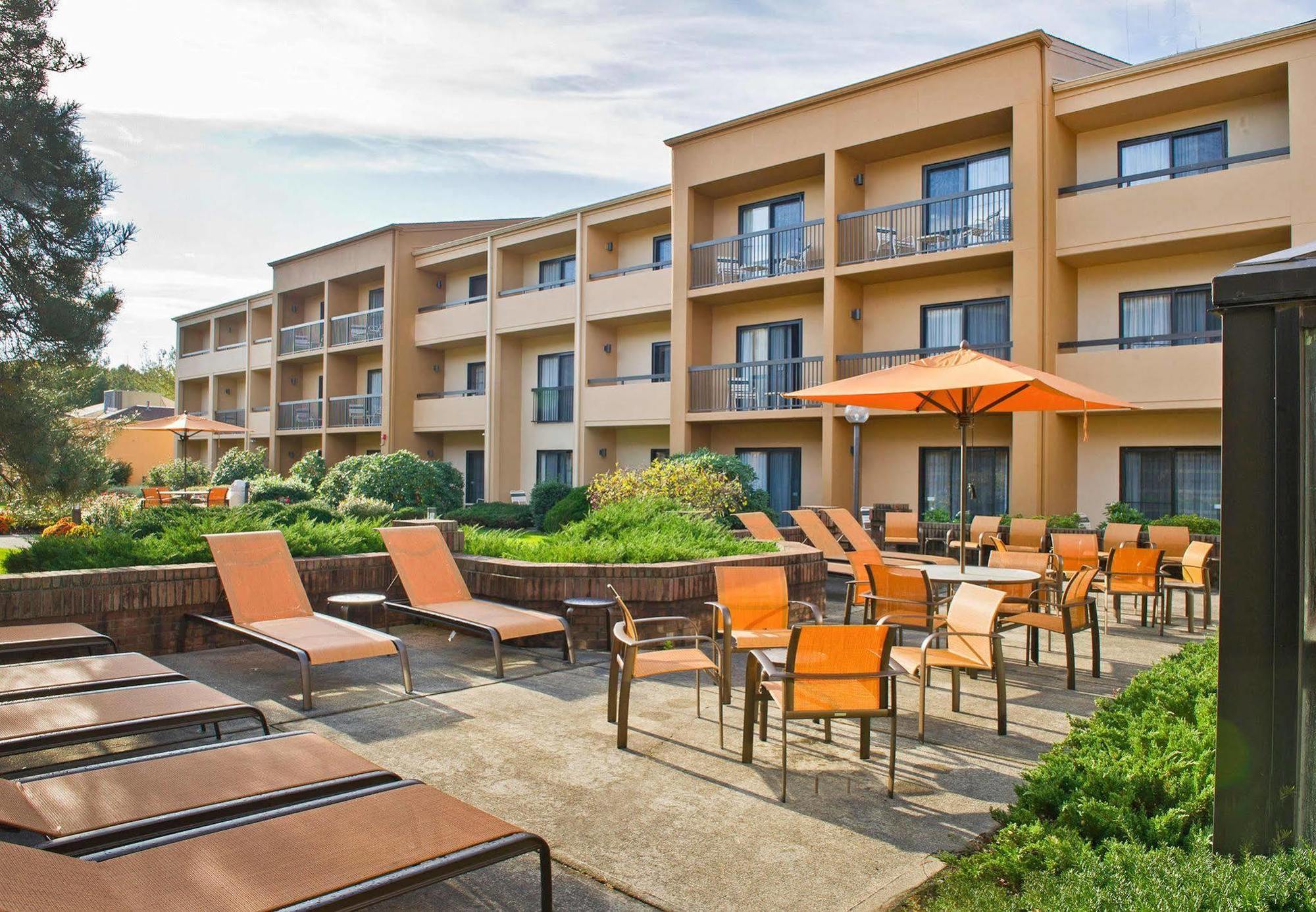 Hotel Courtyard By Marriott Mahwah Extérieur photo